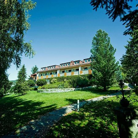 Hotel Brunnwald Бад-Леонфеьлден Экстерьер фото